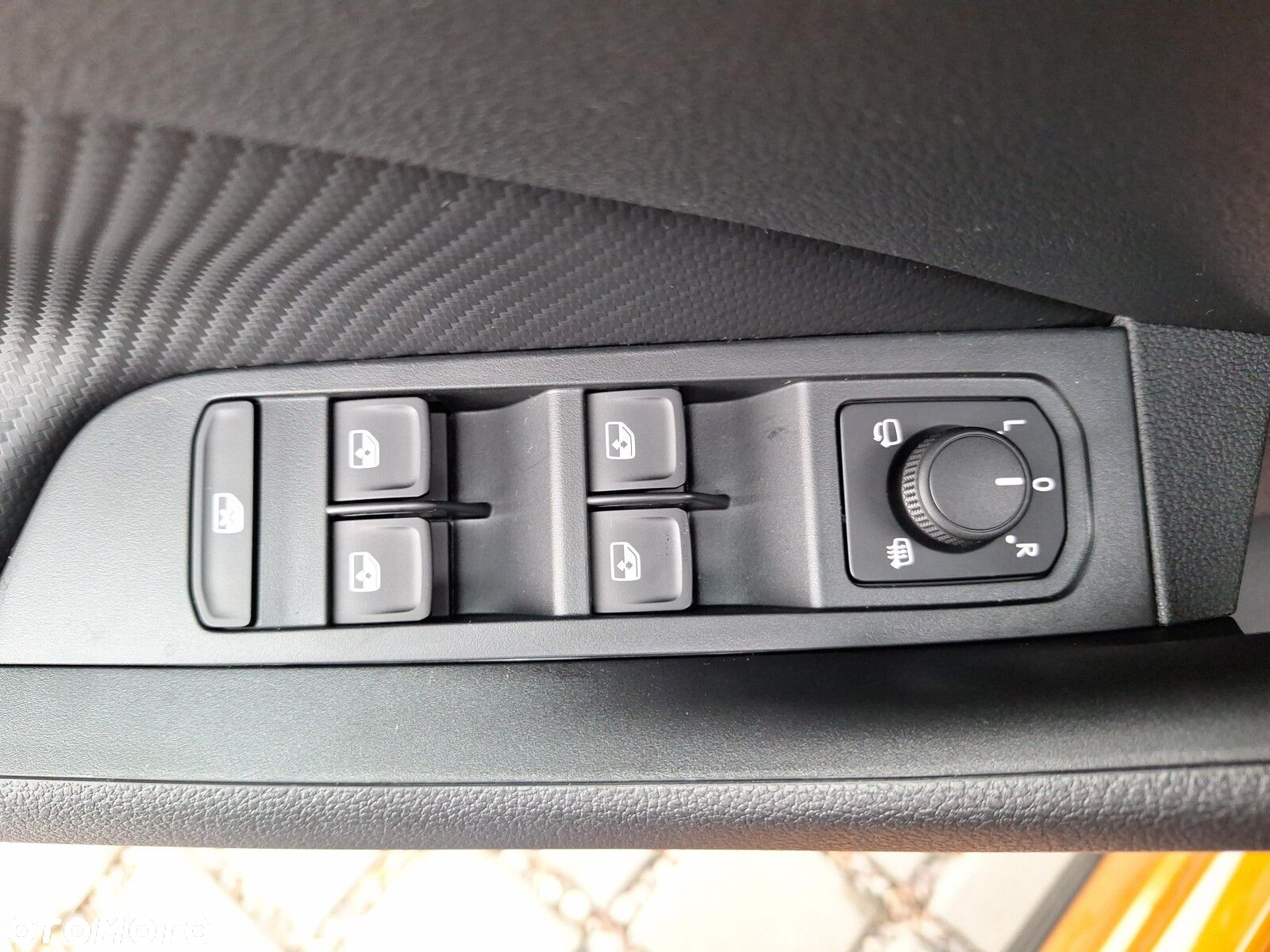 Skoda Kamiq 1.5 TSI Monte Carlo DSG - 14
