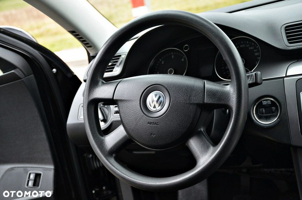 Volkswagen Passat - 23