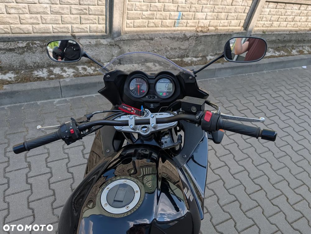 Suzuki Bandit - 12