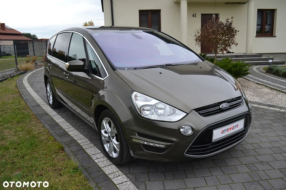 Ford S-Max - 17