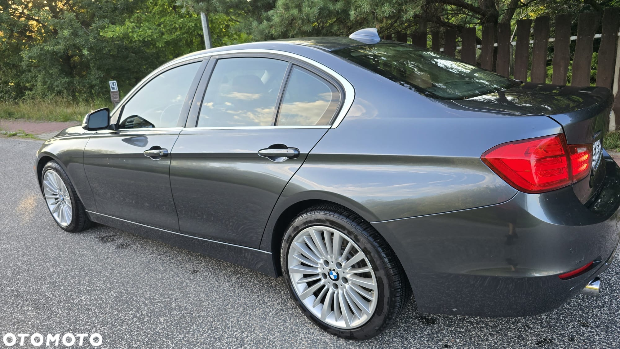 BMW Seria 3 335i xDrive Luxury Line - 11