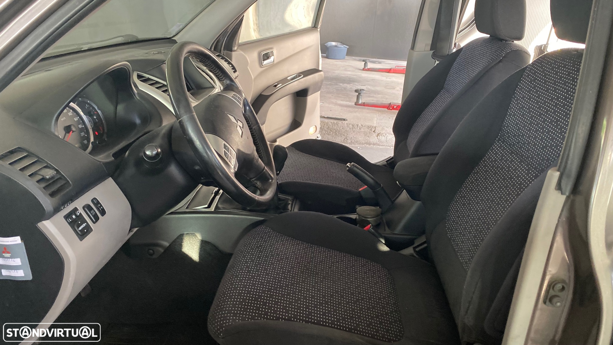Mitsubishi L200 Pick Up 4x4 Intense Cabine Dupla - 14