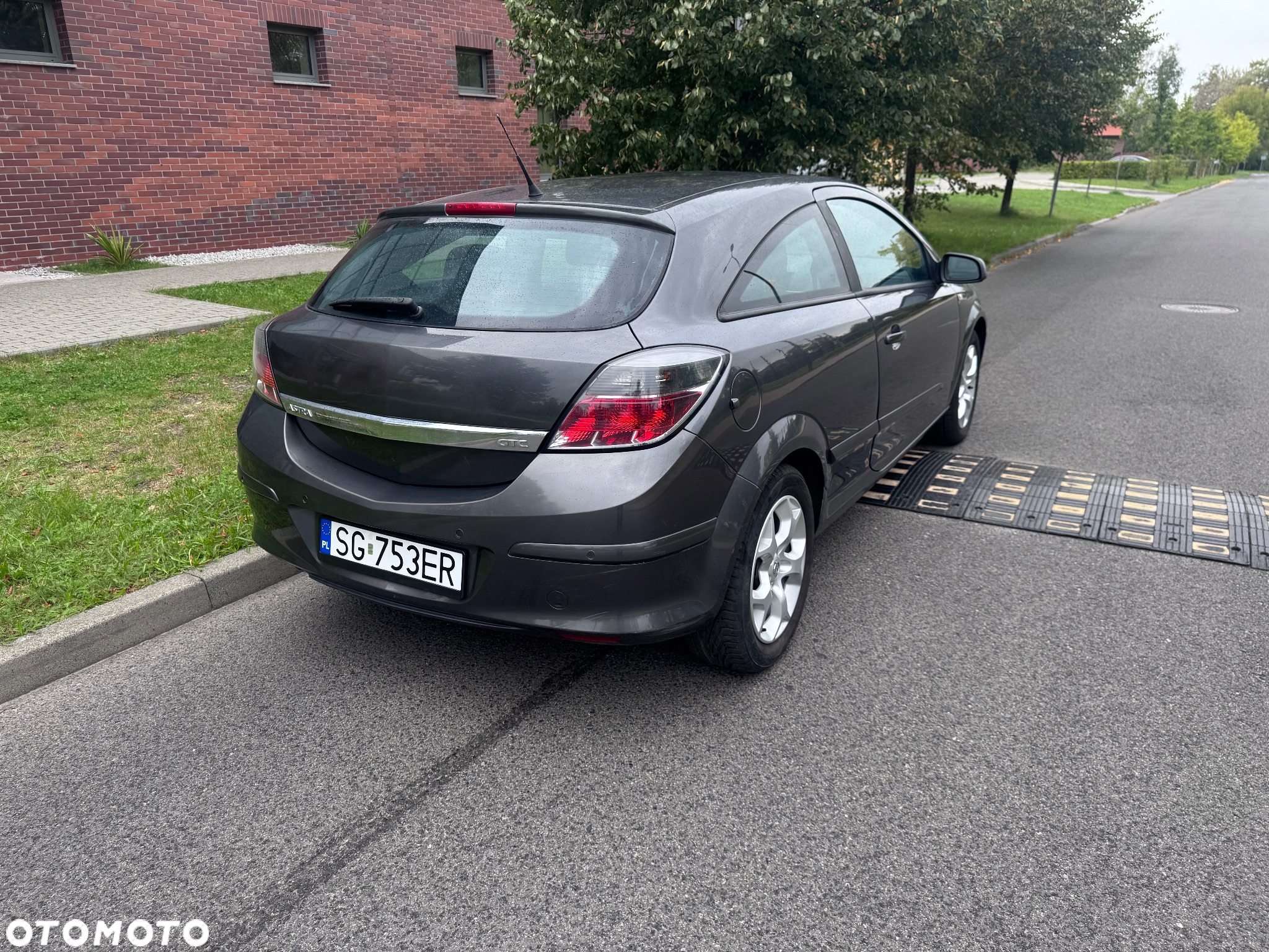 Opel Astra GTC 1.8 Sport - 7