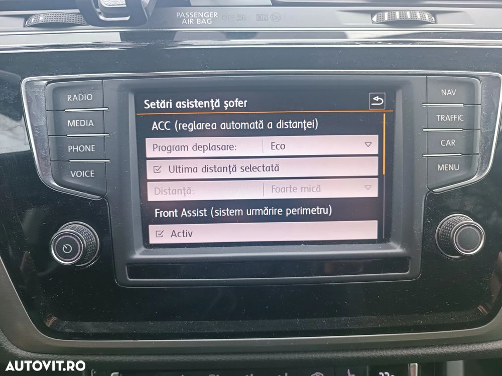 Volkswagen Touran 2.0 TDI SCR DSG Comfortline - 22