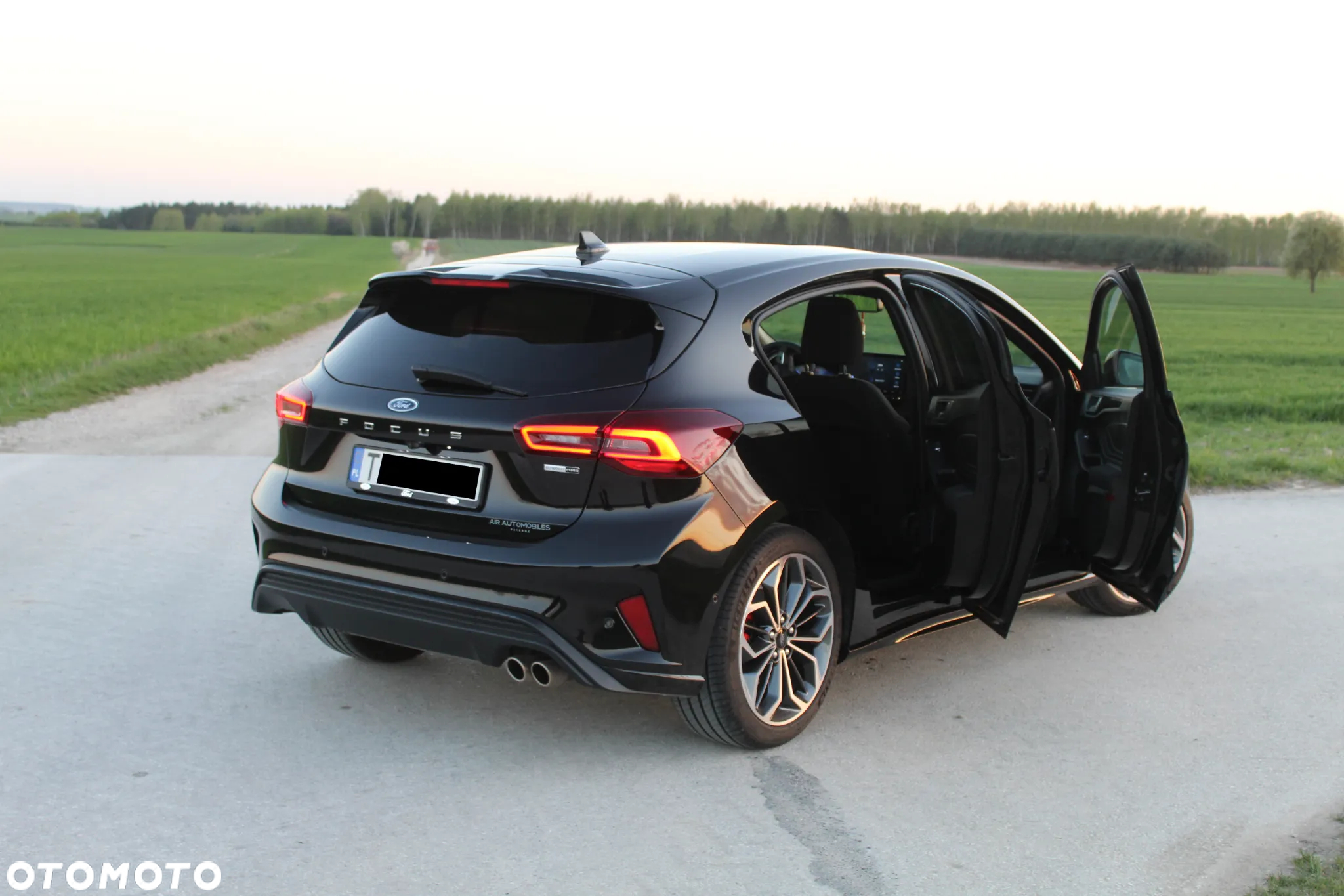 Ford Focus 1.0 EcoBoost Hybrid ST-LINE X - 11