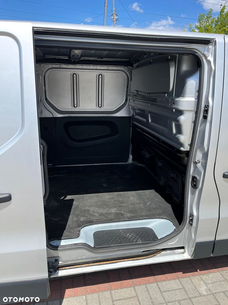 Renault Trafic - 19