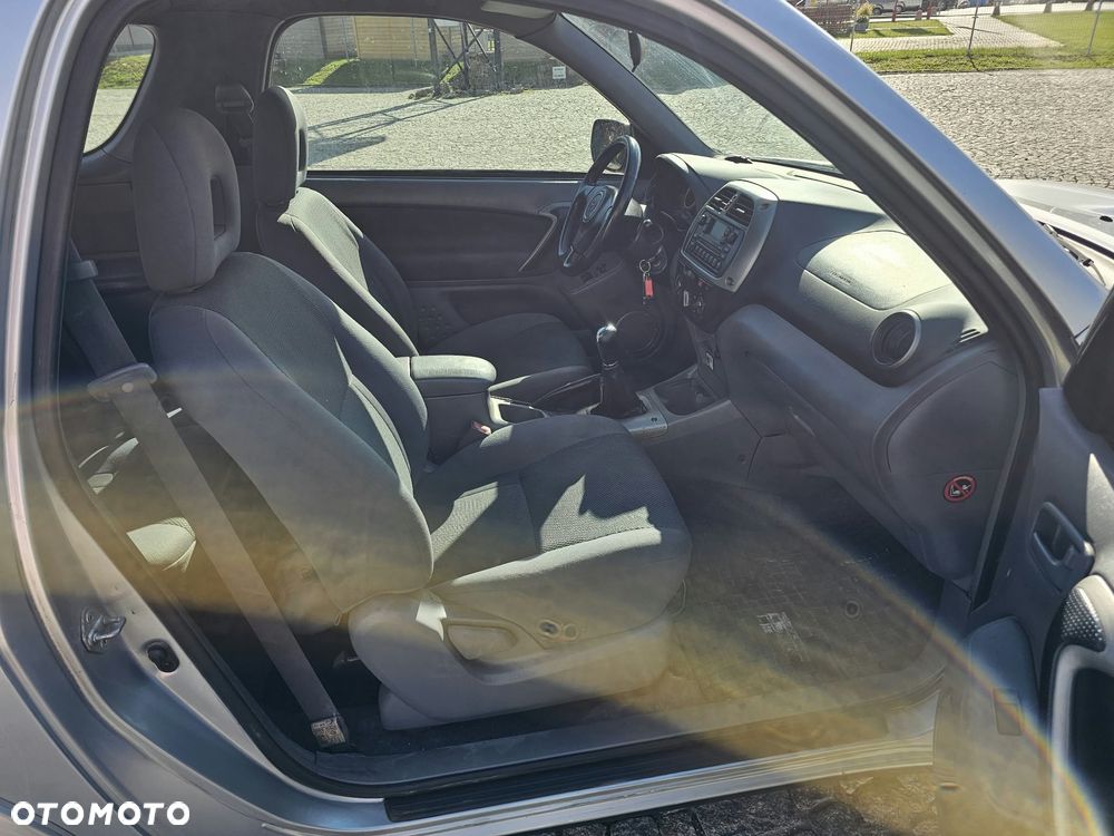 Toyota RAV4 - 13