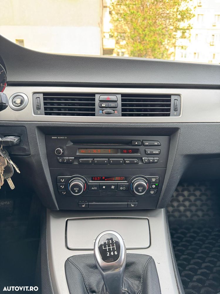 BMW Seria 3 320d - 13