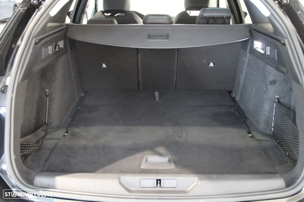 Peugeot 308 SW 1.2 PureTech Allure Pack - 29