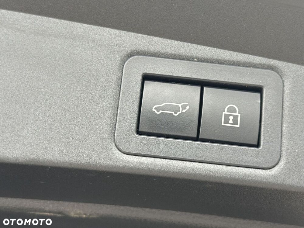 Toyota Corolla - 29