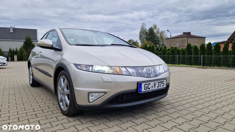 Honda Civic 1.8i-VTEC Automatik Sport - 29