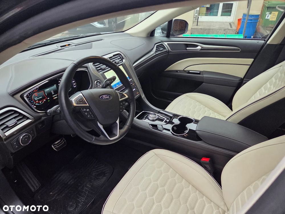 Ford Mondeo 2.0 EcoBlue Allrad VIGNALE - 9