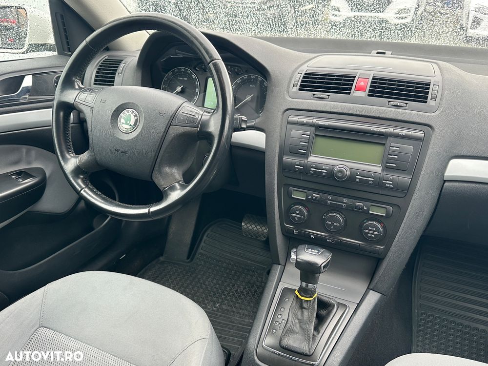 Skoda Octavia 1.9 TDI Business DSG - 6