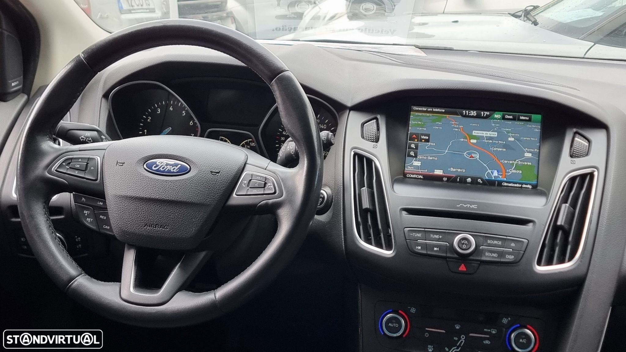 Ford Focus 1.0 SCTi Titanium - 12