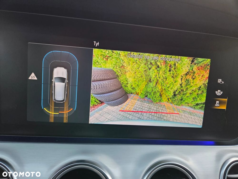 Mercedes-Benz Klasa E - 17