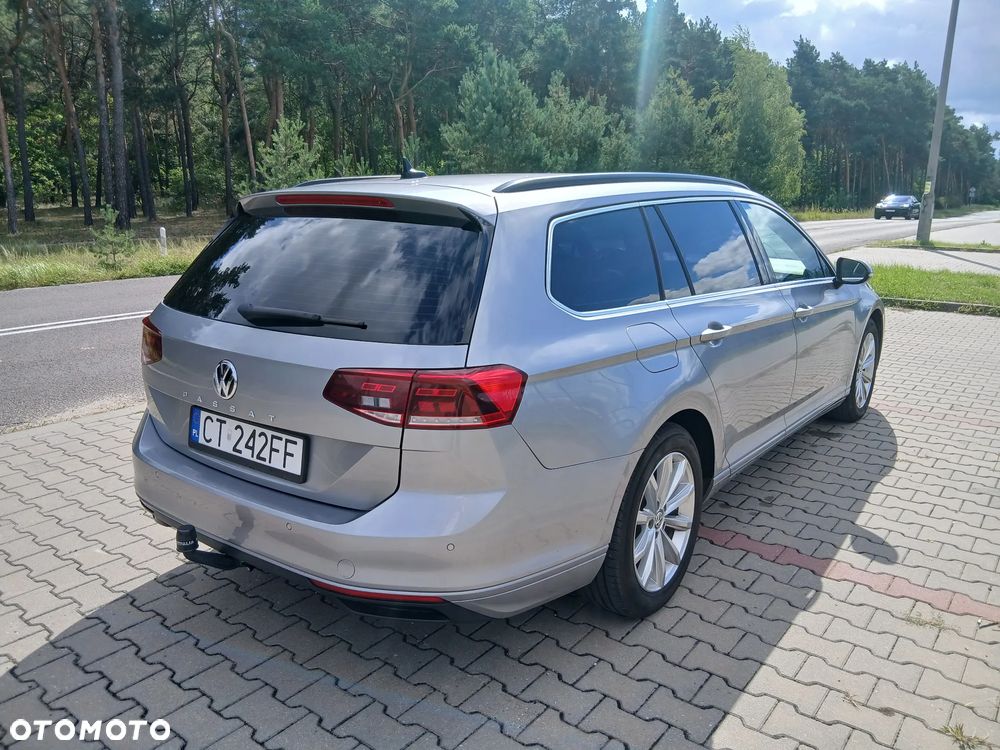 Volkswagen Passat 2.0 TDI SCR DSG Elegance - 5