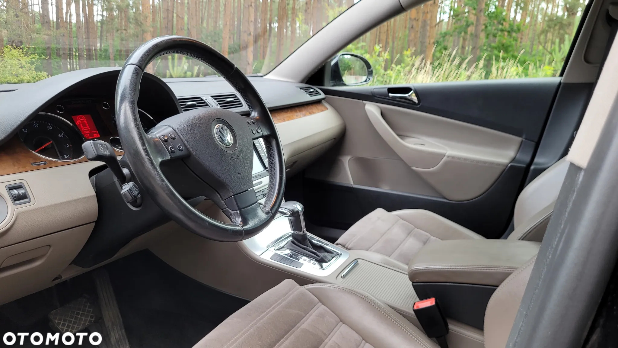 Volkswagen Passat 3.2 V6 FSI 4Mot Highline DSG - 14