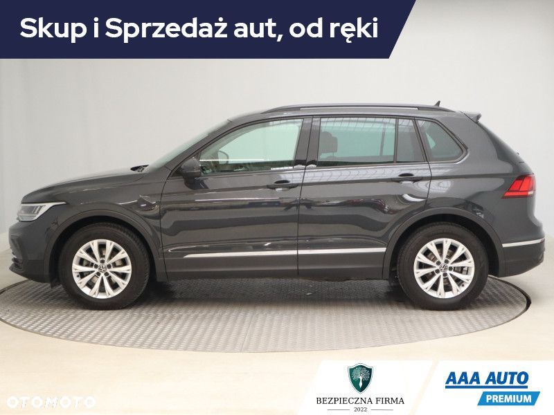Volkswagen Tiguan - 4