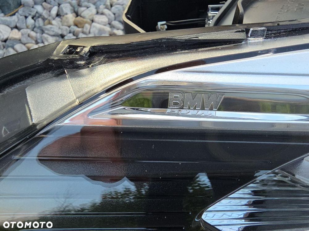 BMW X1 F48 Lampa prawa przód Full Led Dynamic 6311-7472222-02 - 5