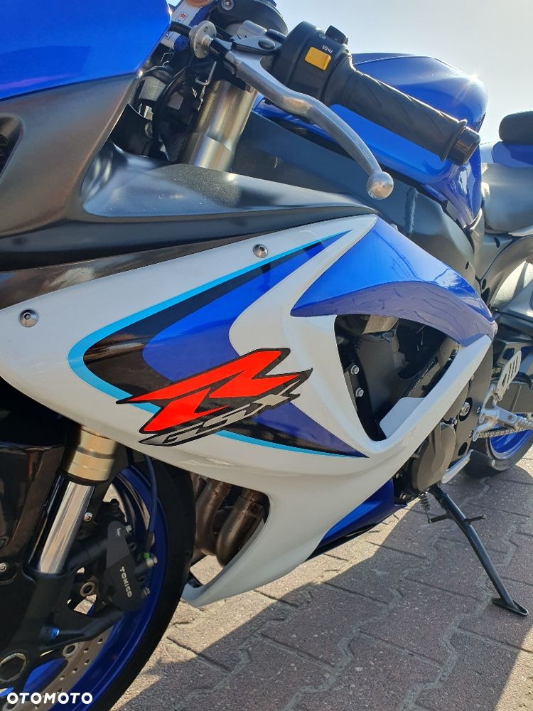 Suzuki GSX-R - 6
