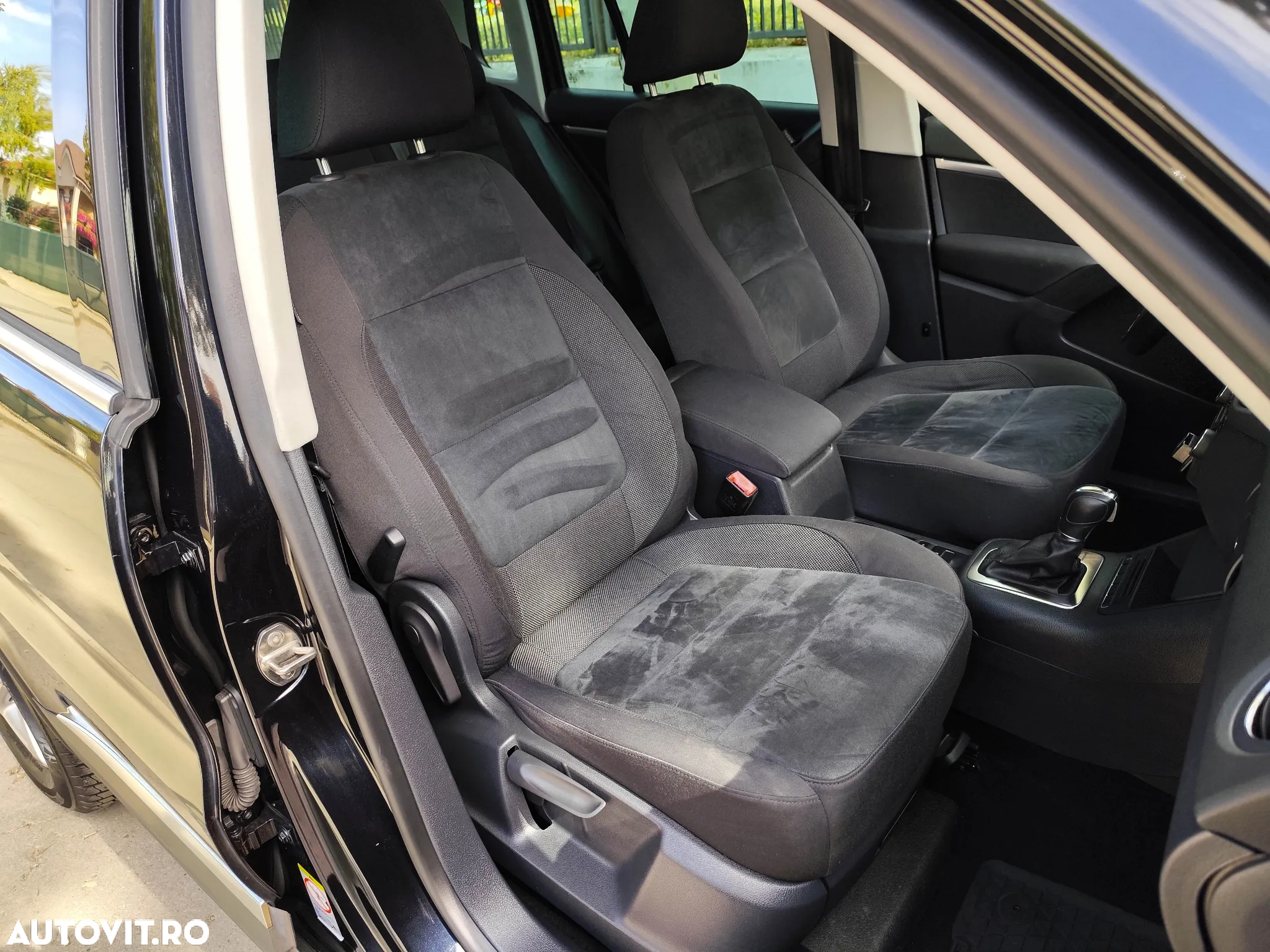 Volkswagen Tiguan 2.0 TDI 4Motion DSG Sport & Style - 26