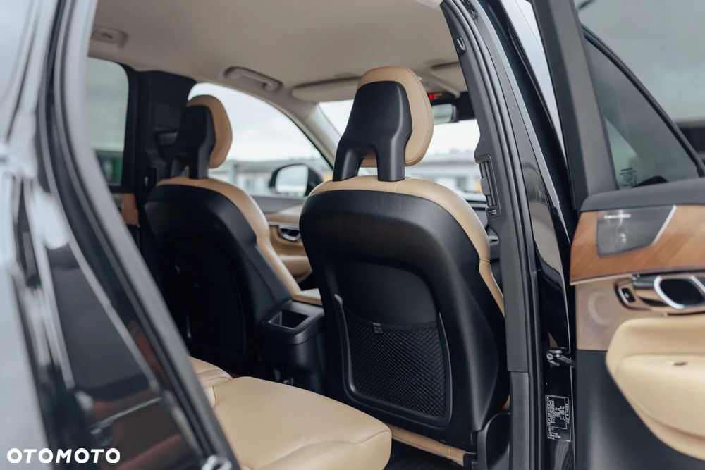 Volvo XC 90 T6 AWD Momentum - 36