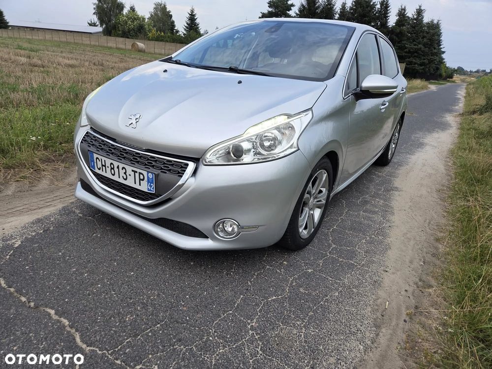Peugeot 208 e-HDi FAP 92 Stop&Start Allure - 14
