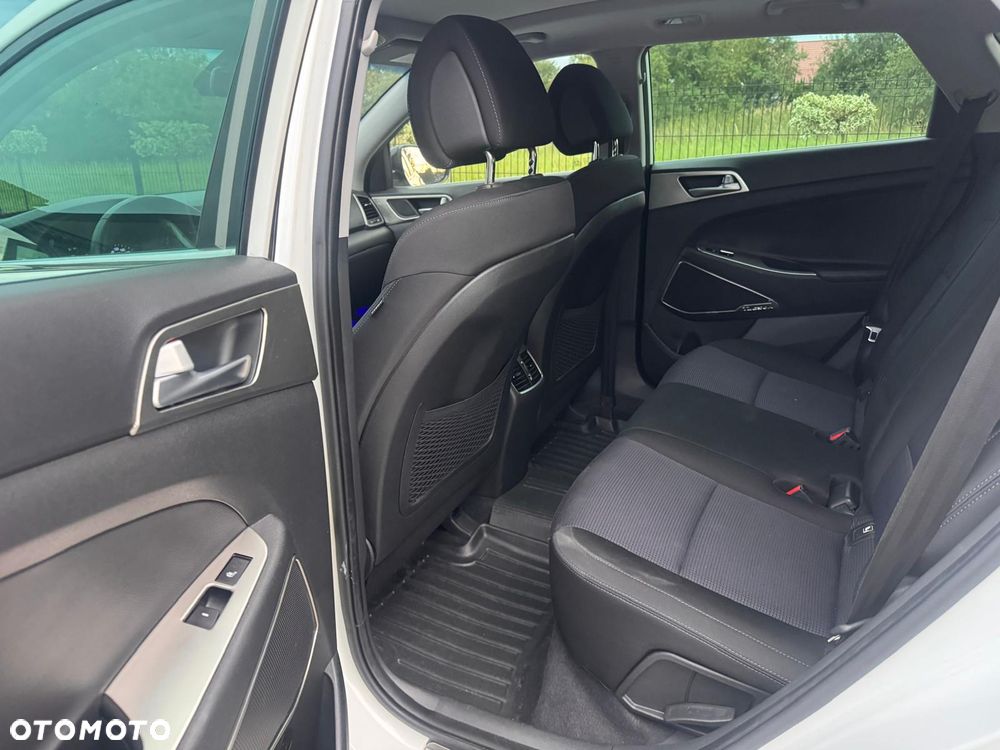 Hyundai Tucson 1.7 CRDI BlueDrive Design 2WD DCT - 19