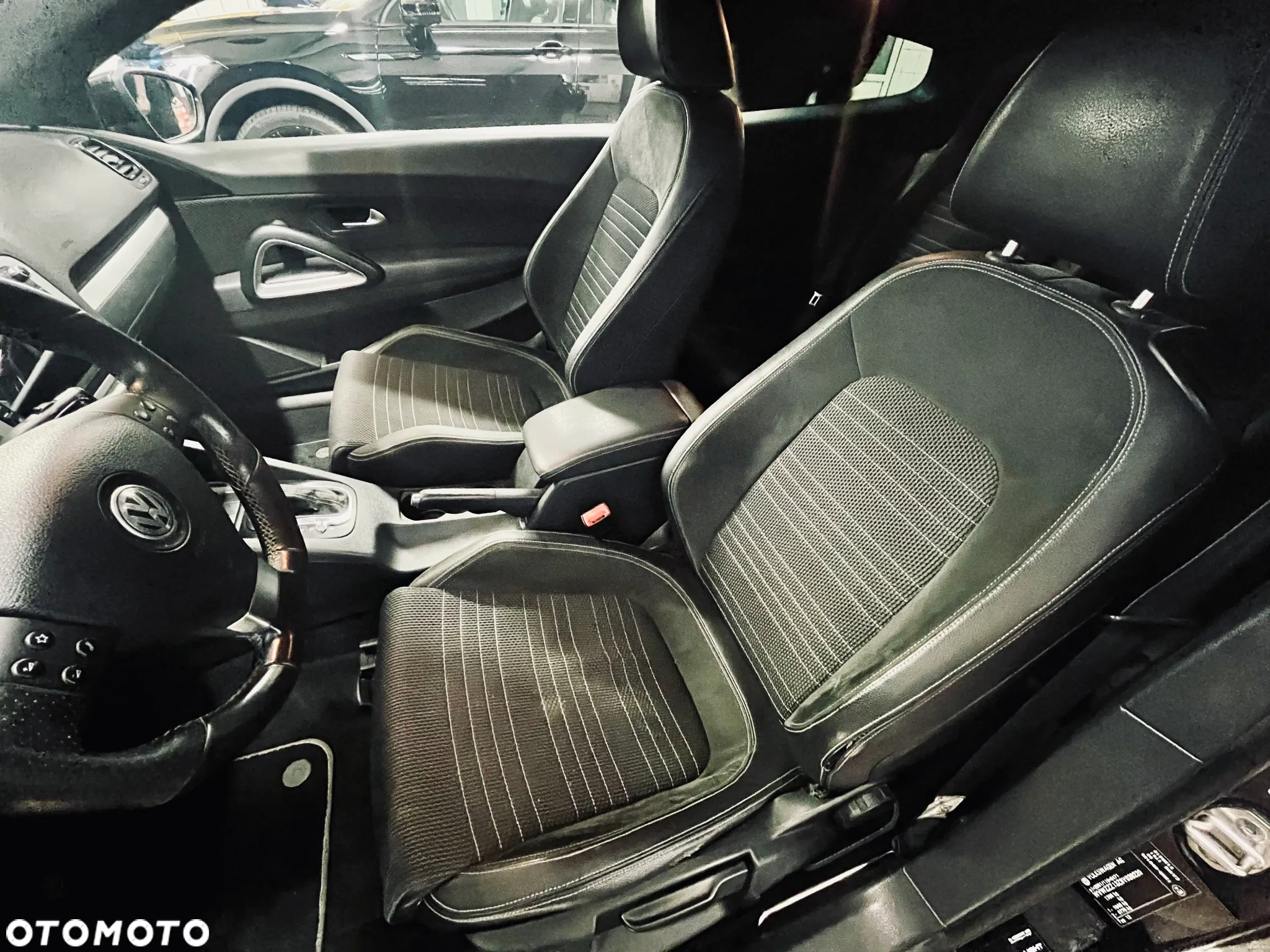 Volkswagen Scirocco 2.0 TSI R DSG - 15