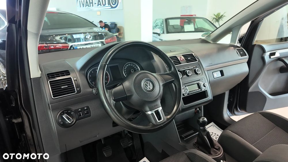 Volkswagen Touran 1.4 TSI Comfortline - 24