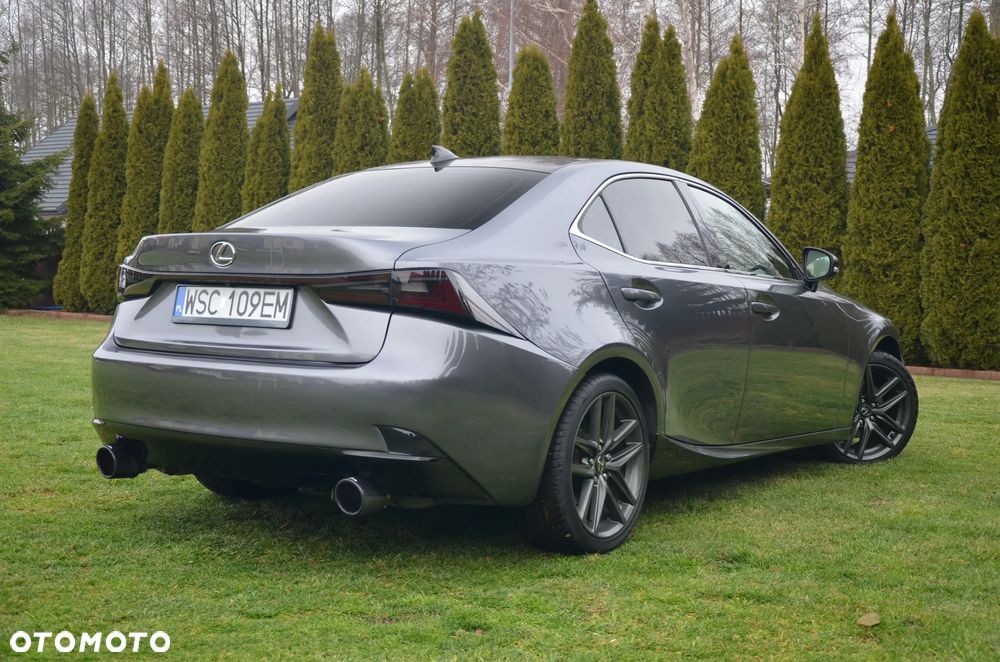 Lexus IS 250 F Sport - 3