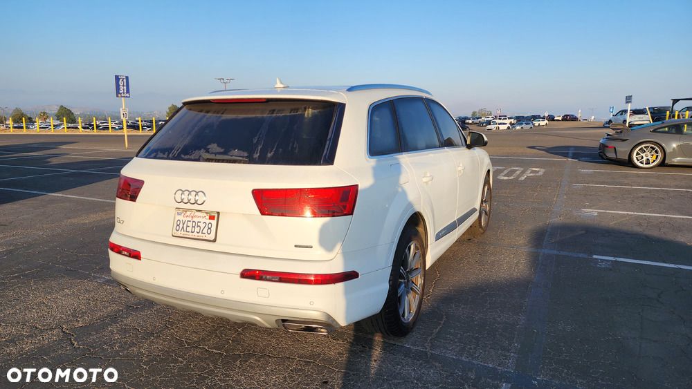 Audi Q7 - 9
