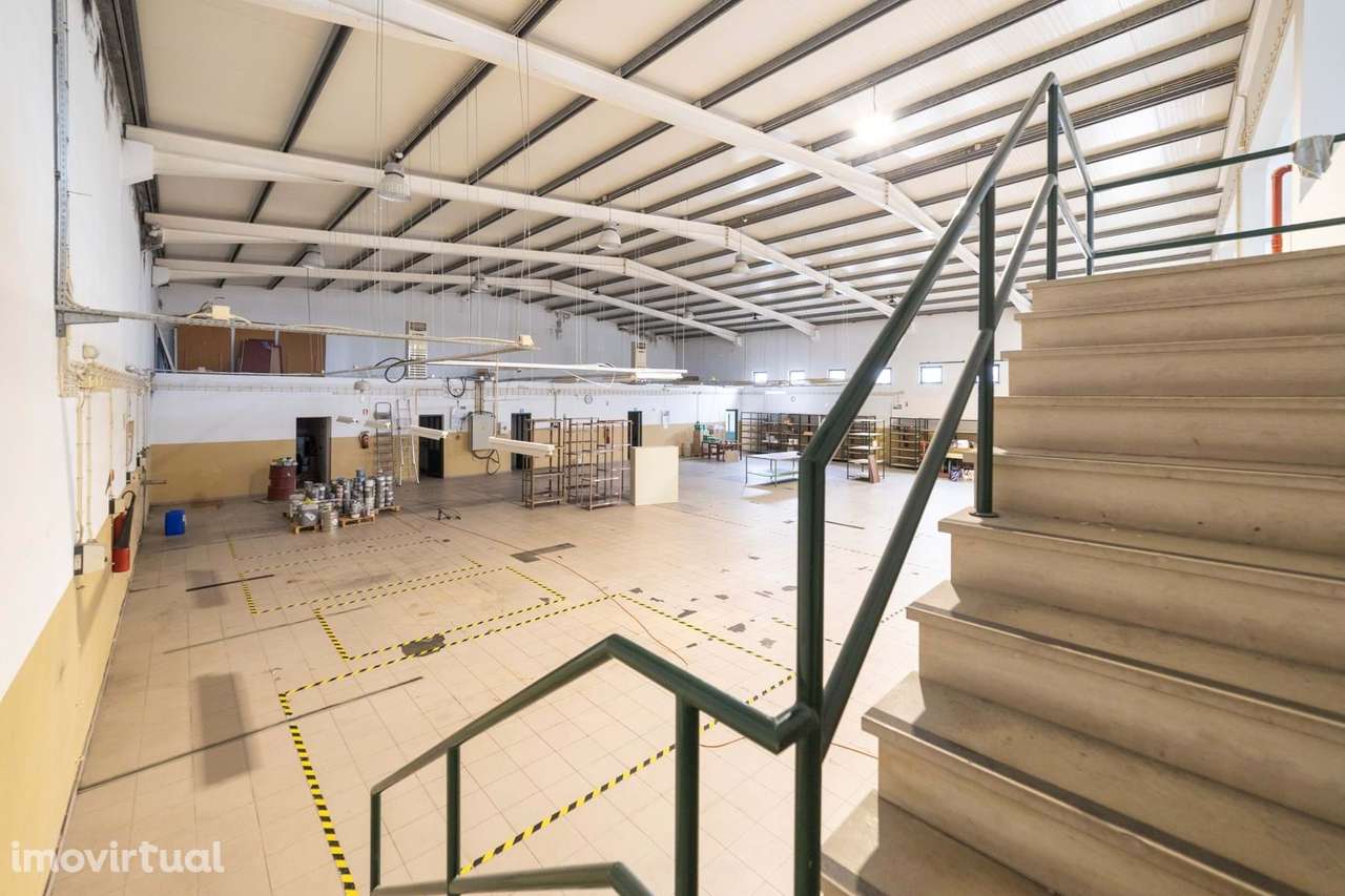 Armazém  Venda em Almeirim,Almeirim - Grande imagem: 5/36