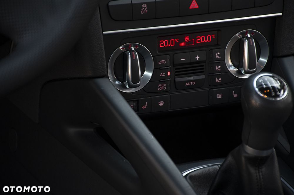 Audi A3 Sportback 1.6 Attraction - 34