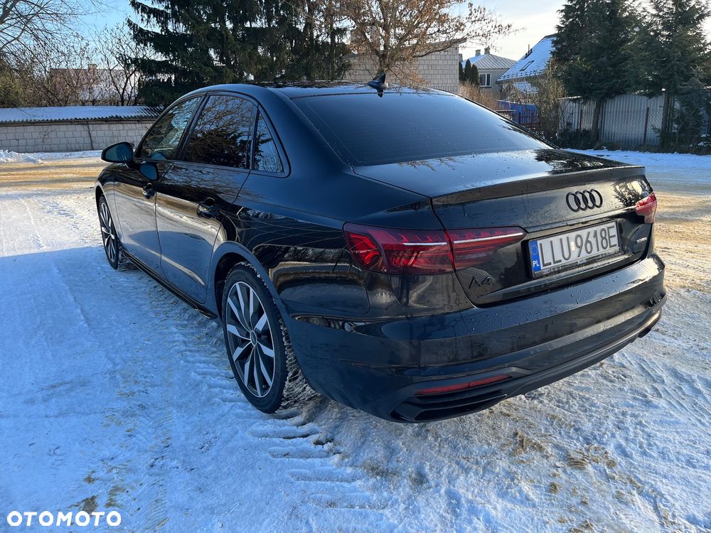 Audi A4 Limousine 40 TFSI quattro S tronic - 4