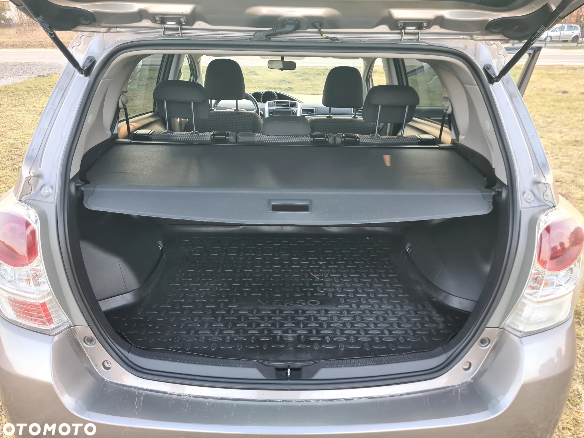 Toyota Verso 1.6 D-4D 5-Sitzer Start/Stop Skyview Edition - 14