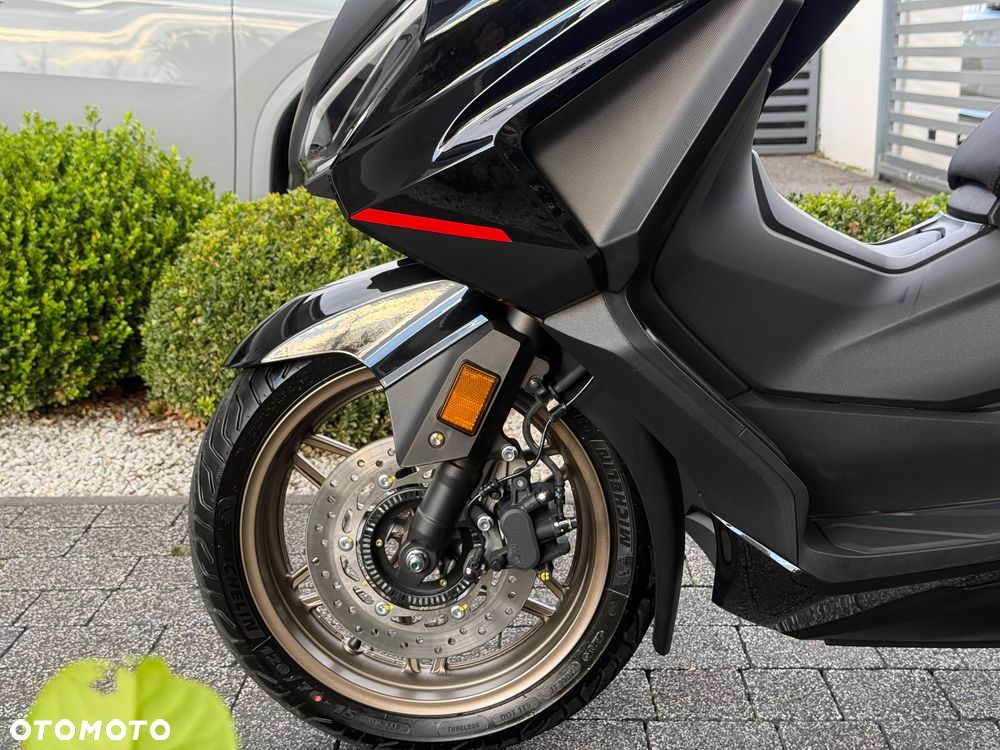Honda NSS - 28