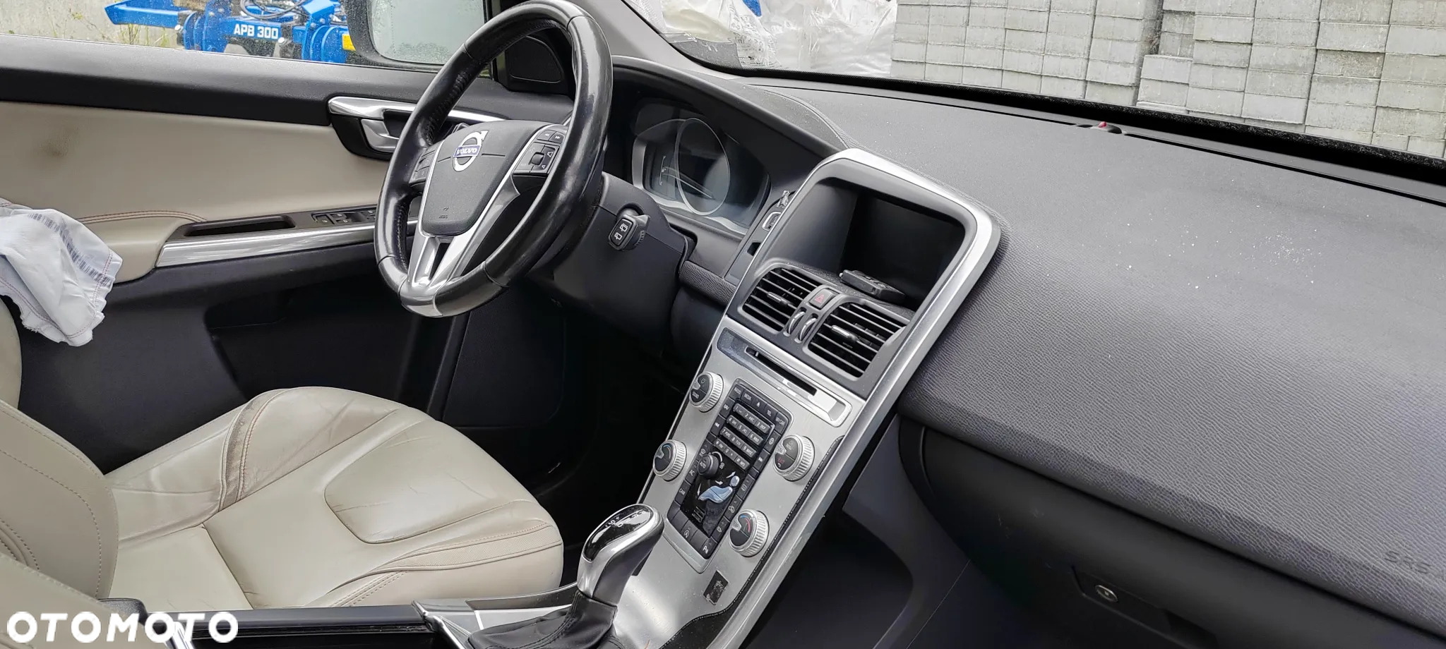 Volvo XC 60 D4 Drive-E Ocean Race - 3