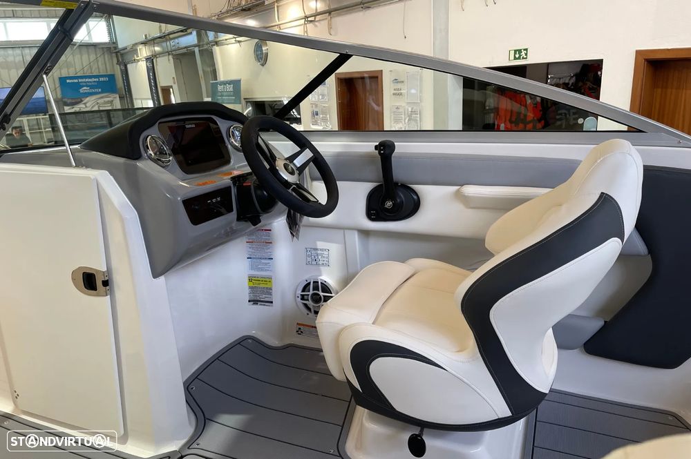 Chaparral 21 SSI OB - 4