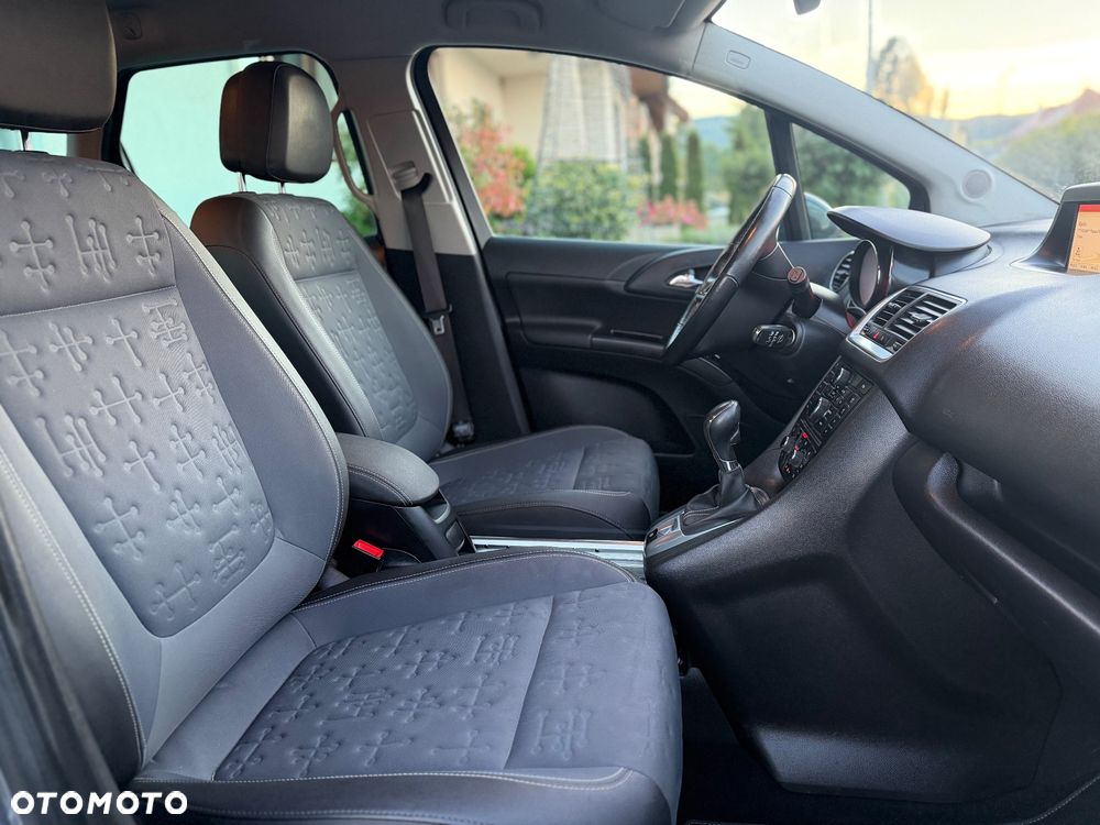 Opel Meriva - 9