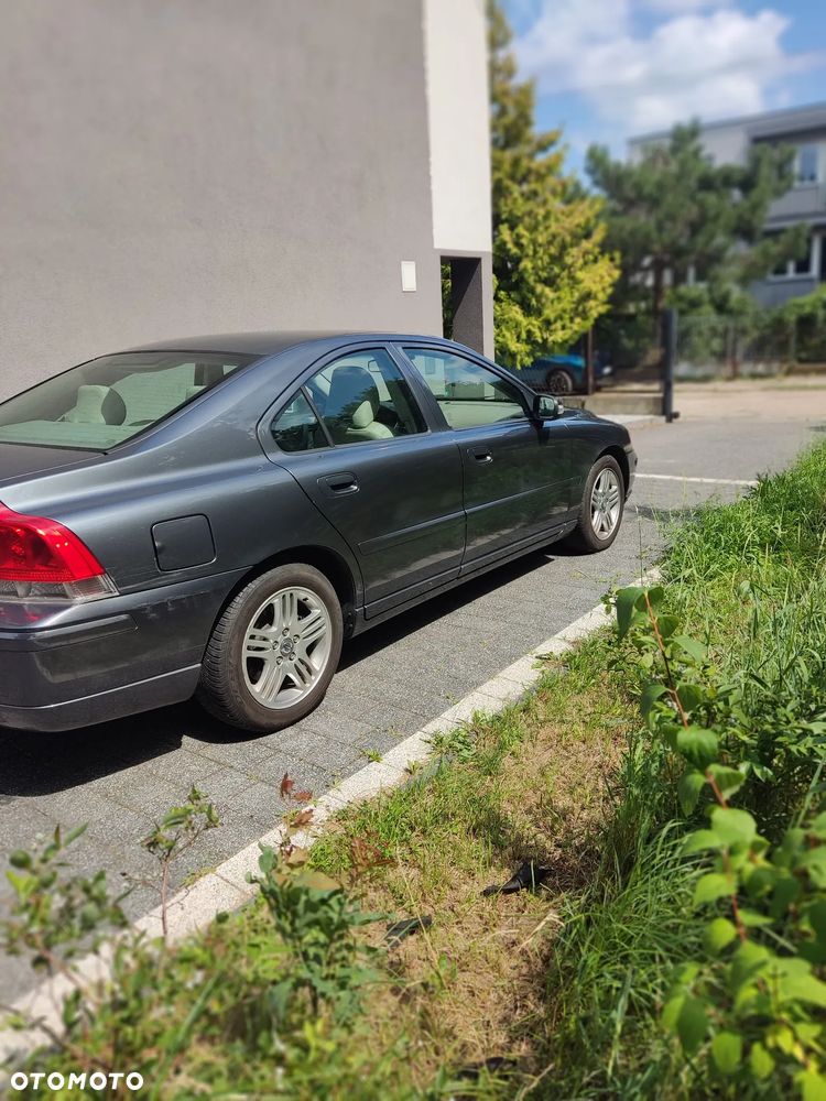 Volvo S60 T5 Momentum - 13