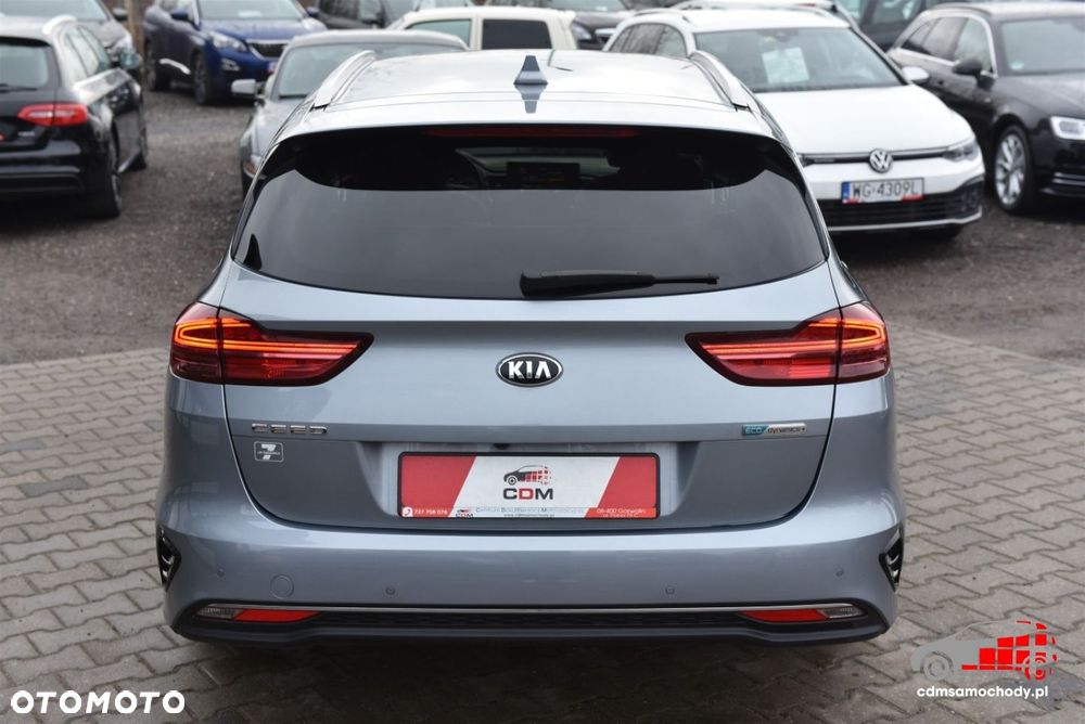 Kia Ceed - 9