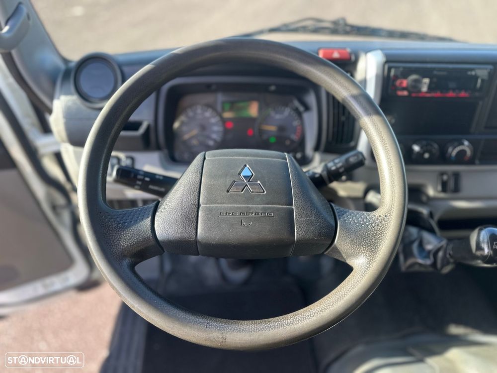 Mitsubishi Fuso Canter Cabine Dupla 6L - 6