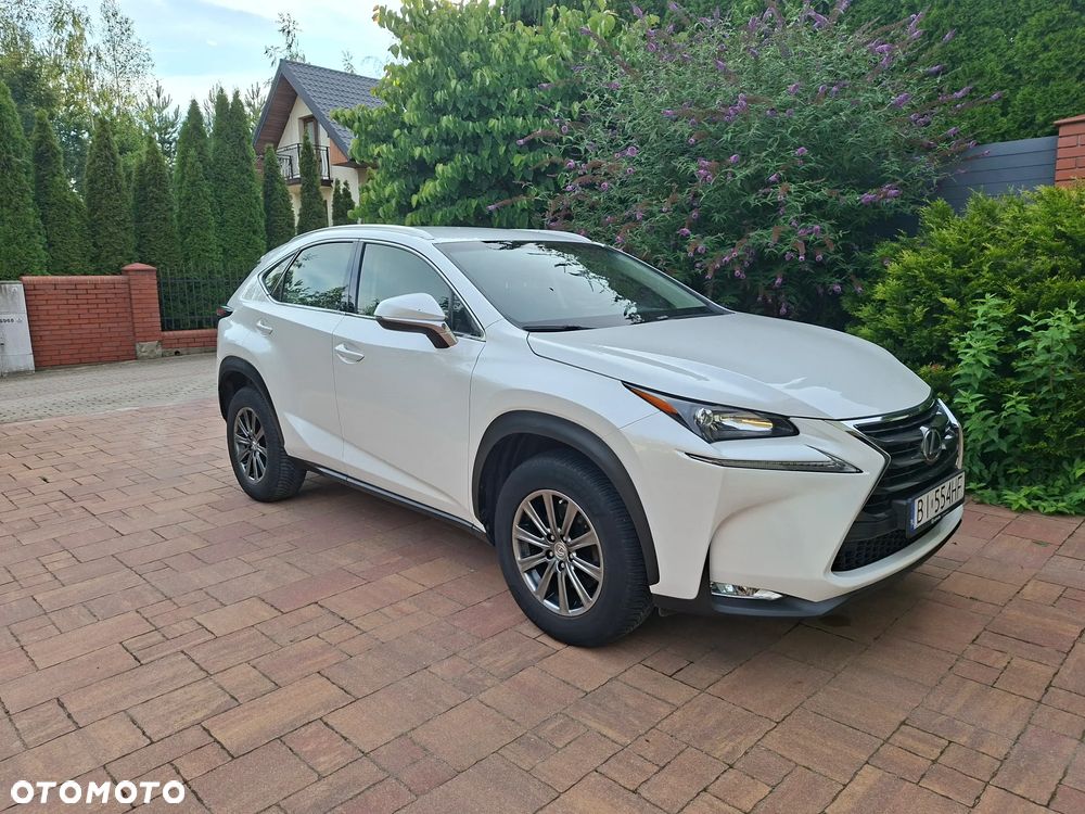 Lexus NX 200t Comfort AWD - 2