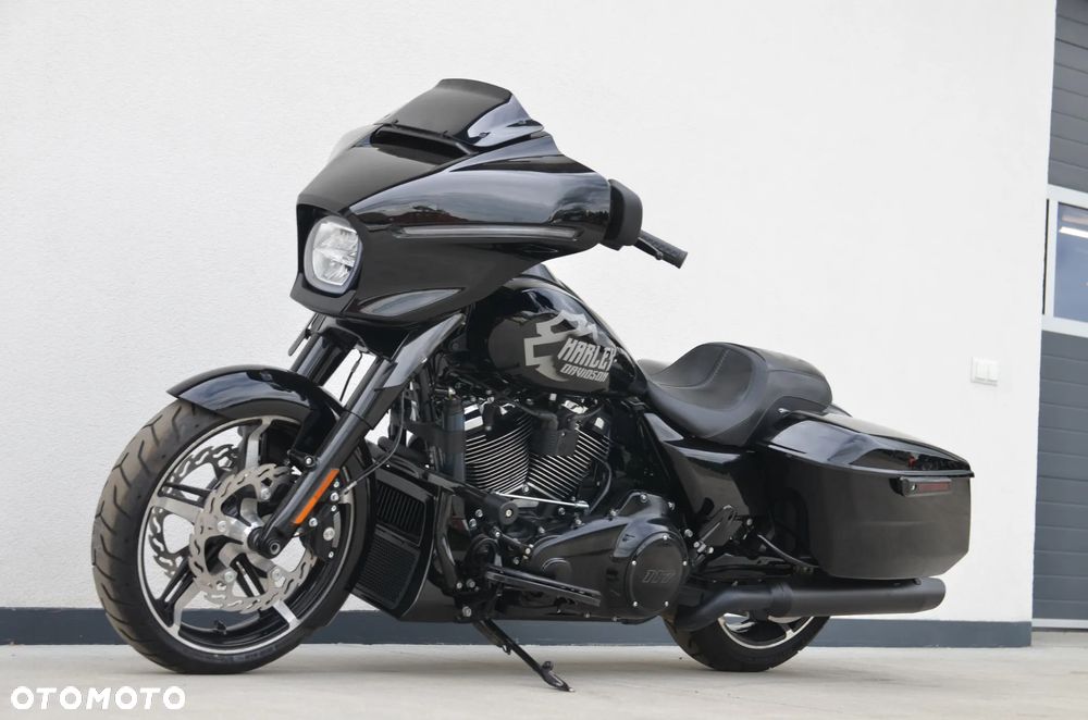Harley-Davidson Touring Street Glide - 3