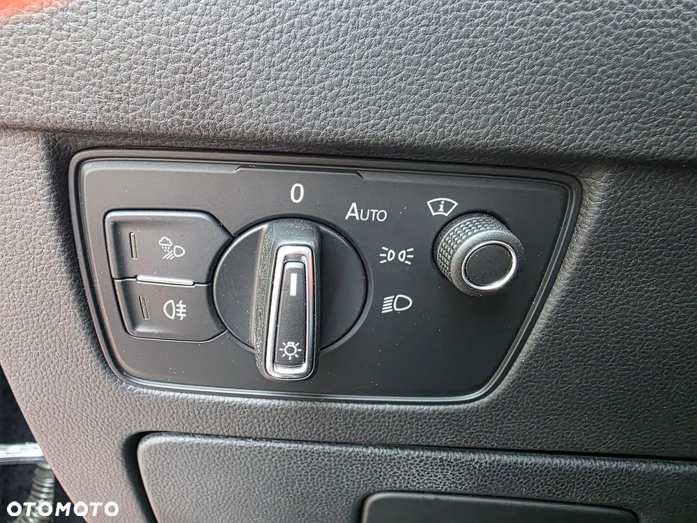 Volkswagen Arteon 2.0 TDI R-Line DSG - 35
