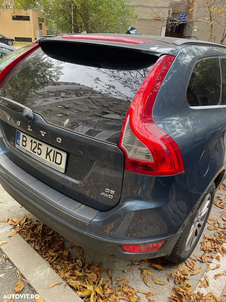 Volvo XC 60 D5 AWD Momentum - 3