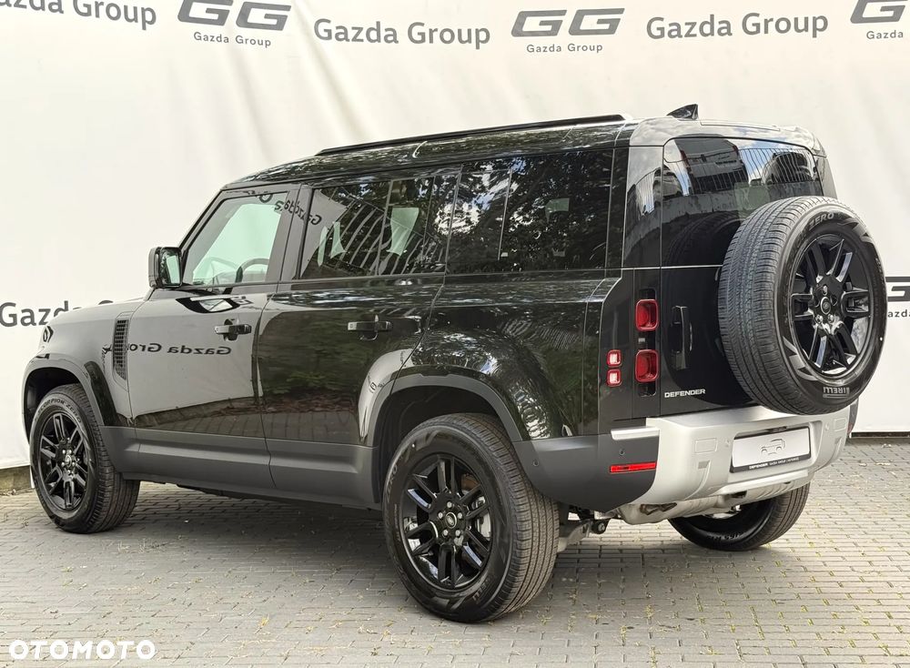 Land Rover Defender 110 D250 S - 3