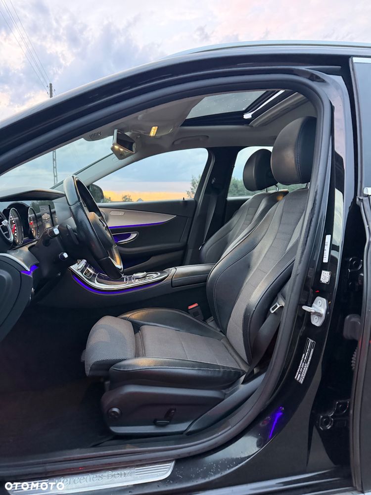 Mercedes-Benz Klasa E 220 d 4-Matic 9G-TRONIC - 17
