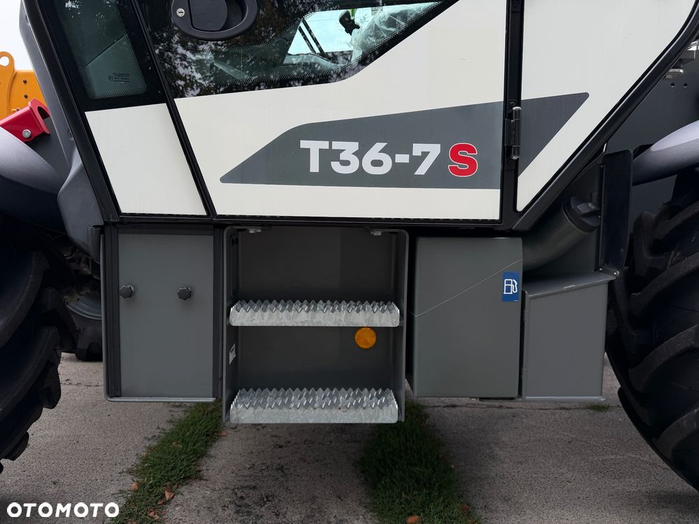 Liebherr Ładowarka Teleskopowa T36-7s - 25